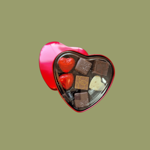 Fyldte chokolader i hjerteæske